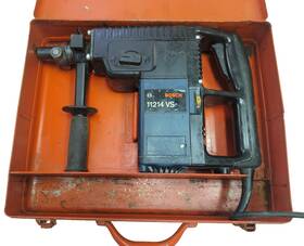 11214vs Bosch 1-1/2 Inch Rotary Hammer Spline Drive With 6 Piece Chisels And Drill Bits