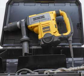 D25652k Dewalt D25652 1-3/4 Inch Spline Combination Rotary Hammer Drill Case And 1-3/8 Bit D25652k Dewalt D25652 1-3/4 Inch Spline Combination Rotary Hammer Drill Case And 1-3/8 Bit