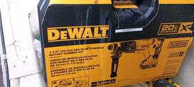 Dewalt Dch263r2 20v Xr Brushless Rotary Hammer Drill 1-1/8 Inch Bit Size