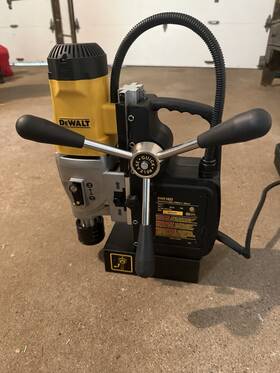 Dewalt Dwe1622 2-speed Portable Magnetic Drill 115v With Heavy Duty Carrying Case