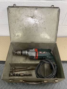 Metabo 799/2 Vintage 1/2 Inch Model Hd 700/2 Vsr Hammer Drill With Metal Case/extra Bits Metabo 799/2 Vintage 1/2 Inch Model Hd 700/2 Vsr Hammer Drill With Metal Case/extra Bits