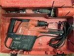 Hilti Sds-plus Rotary Hammer W/ 5-DRS Dust System 2 Chucks & 18 Bits. Fixed Price $179.00.