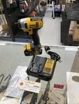 Dewalt DCF885 20V Max 1/4" Cordless Impact Driver Kit 230295. Fixed Price $60.00.